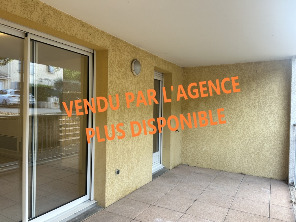 STUDIO LOUE AVEC TERRASSE ET PARKING – IDEAL INVESTISSEUR